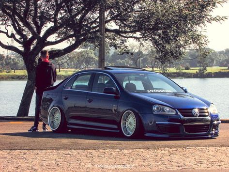 VW Jetta MK5 Stanced BBS wheels 17x11 Vw Bora Tuning, Bbs Wheels, Jetta Mk5, Euro Cars, Vw Jetta, Bmx, Volkswagen, Bmw Car, Bmw