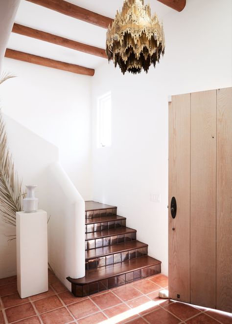 Pedestal Decor Ideas, Pueblo Revival, Saltillo Tile, Console Table Decorating, Adobe House, Santa Fe Style, O Keeffe, Georgia O Keeffe, Small Entryway