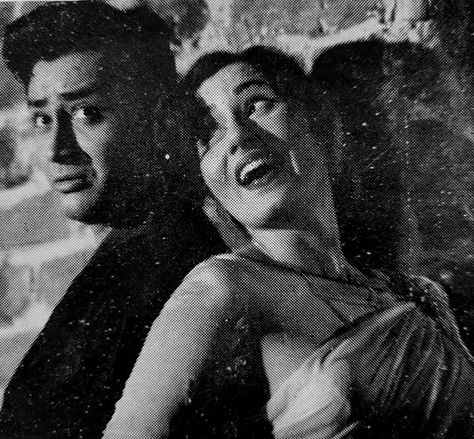 Dev Anand And Madhubala, Retro Aesthetic Bollywood, 70s Bollywood Aesthetic, Dev Anand Aesthetic, Radha Core, Retro Bollywood Aesthetic, Old Bollywood Aesthetics, 70s Bollywood, 1900s Aesthetic