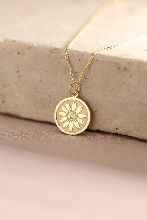 This Pendant Necklaces item by GoldenCastel has 128 favorites from Etsy shoppers. Ships from Türkiye. Listed on Aug 25, 2024 Gold Daisy Necklace, Real Gold Necklace For Women, April Birth Flower, Daisy Pendant, Fancy Jewelry Necklace, Daisy Jewelry, Flower Daisy, Daisy Necklace, Coin Pendant Necklace