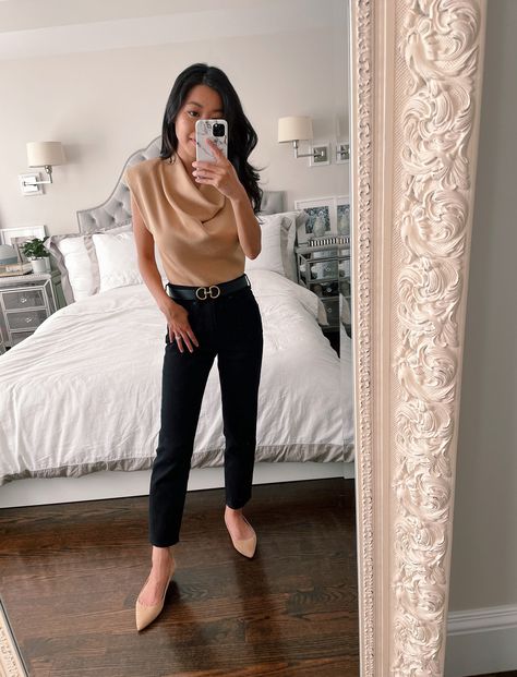 Fall Office Slim Fit Top, Chic Slim Fit Straight Pants, Chic Slim Fit Straight Leg Jeans, Beige Casual Slim Fit Top, Tan Flats Outfit, Tan Outfits For Women, Beige Slim Fit Straight Dress Pants, Flats Outfit Work, Fall Business Casual Outfits