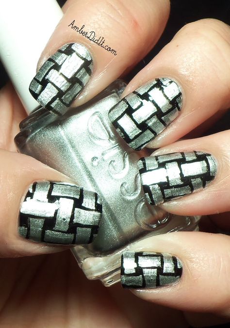 Basket Weave Nail Art (click through for tutorial) Opi Nail Colors, Ten Nails, Spring Basket, Nail Art Disney, Black Nail Designs, Nail Art Tutorial, Nail Stamping, Nail Tutorials, Nails Designs