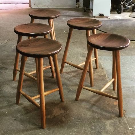 DovetailFurnitureCo - Etsy Wooden Stool Designs, Farmhouse Stools, Rustic Country Kitchens, Wood Table Design, Shop Stool, Modern Counter Stools, Shaker Furniture, Circle Mirror, Wooden Counter