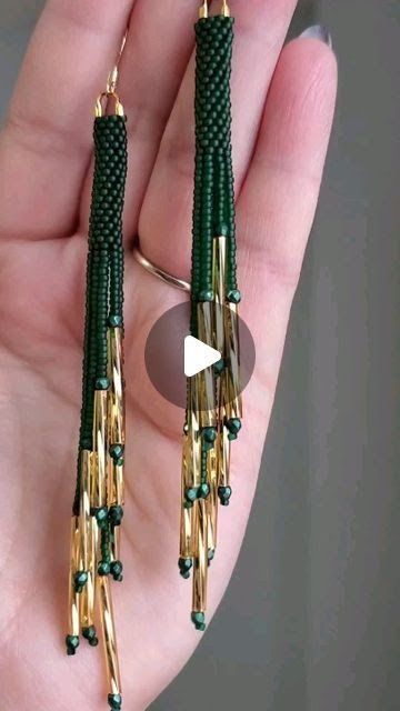 These ideas are so you - tjscott978@gmail.com - Gmail Beaded Rope Earrings, Holiday Earrings Diy, Diy Earrings Studs, Miyuki Earrings, Diy Tassel Earrings, Handmade Bead Jewellery, Beads Design, Holiday Beading, Beadwork Designs