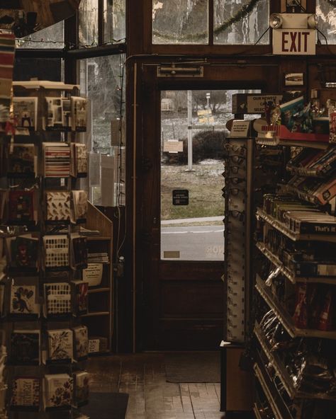 An old general store.🗝️🕰🎞 It felt so vintage and cozy inside...☕📜🗝 . 🧦Check out my profile for more of my work! I truly appreciate your support! 🧦 . For prints and downloads visit my website at thomasvalinephotography.picfair.com . DM for family and senior portrait details . . . . . #smalltowncharm #seasonalbeauty #fallinlove #rusticcharm #capturethemoment #quietmoments #oldvibes #oldpicture #vintage #town #oldbuildings #vintagestore #nostalgia Old Bookshop Aesthetic, Vintage Book Store Aesthetic, Old Bookstore Aesthetic, Vintage Bookstore Aesthetic, Antique Shop Aesthetic, Antique Store Aesthetic, Old Book Store, Vintage Shop Fronts, Old Bookstore