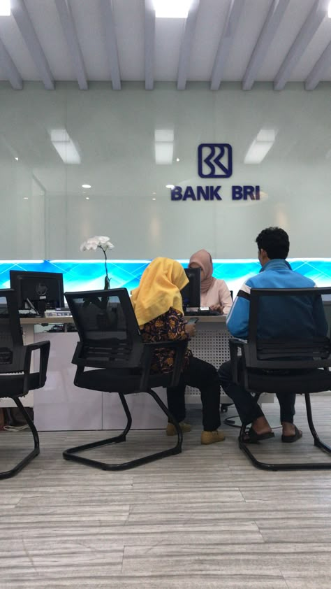 Pap Bank, Pap Kerja, Gold Bars For Sale, Bank Logo, Kylie Jenner Hair, Astro Jinjin, Banks Logo, Airport Pictures, Gold Bars