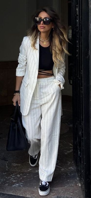 Striped Suit Women Outfit, Stripped Suit Women, White Pinstripe Blazer Outfit, White Pinstripe Pants Outfit, Pinstripe Blazer Outfit, Pinstripe Suit Women, Striped Blazer Outfit, Pinstripe Pants Outfit, Summer Suit Women