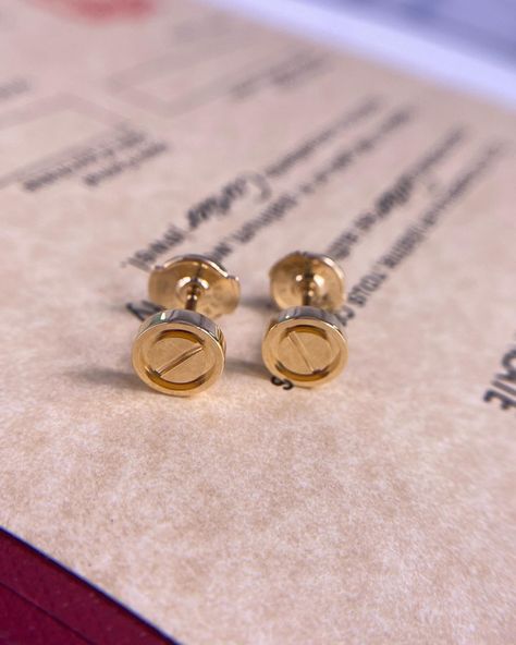 Cartier Love Earrings, Expensive Stuff, Cartier Earrings, Love Earrings, Cartier Love, Stylish Jewelry, Pretty Jewellery, Gold Studs, My Jewelry