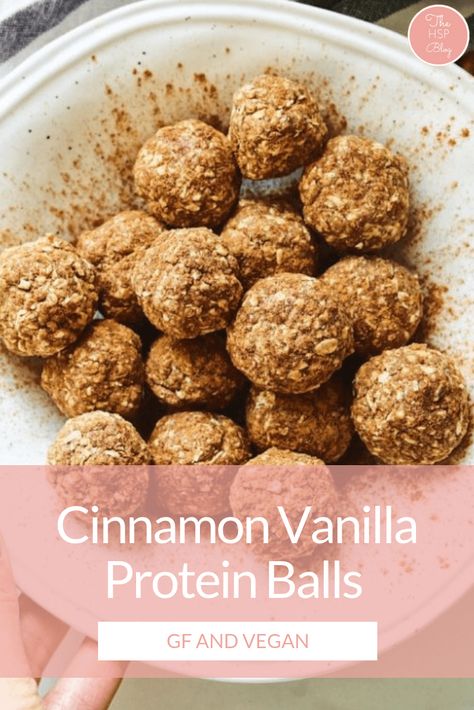 Vanilla Protein Balls, Almond Butter Protein Balls, Protein Balls Healthy, Protein Balls Recipes, Healthy Protein Snacks, Low Carb Snack, Stuffed Sweet Potato Healthy, Protein Powder Recipes, Healthy Vegan Snacks