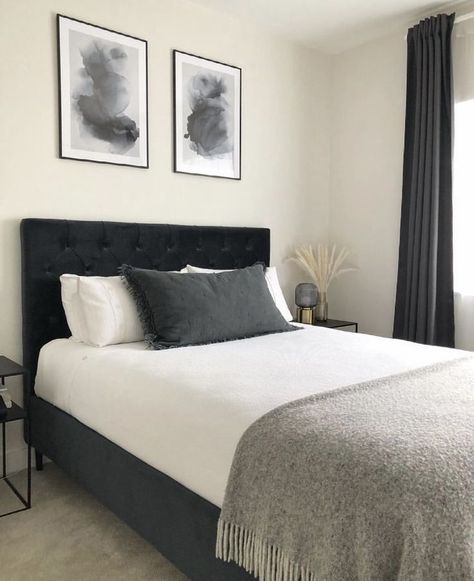 Uk Bedroom Aesthetic, Cosy Couple Bedroom, Black Headboard Bedroom Ideas, Black And White Room Decor, Small Apartment Decorating Living Room, Mens Bedroom Decor, White Room Decor, Modern Sofa Living Room, Guest Bedroom Decor