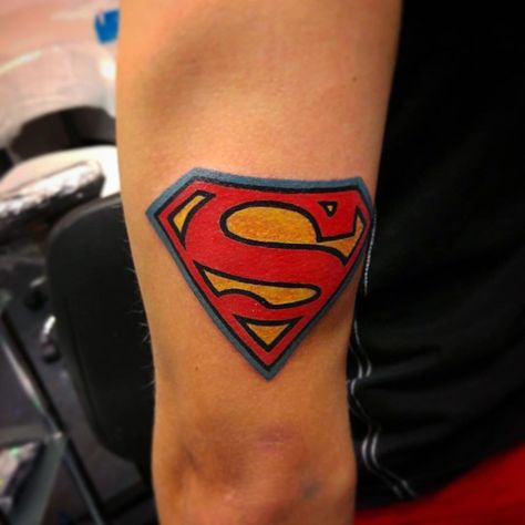 superman tattoo symbol Superman Tattoo For Men, Super Hero Tattoos, Grandpa Memorial, Superman Tattoo, Superman Tattoos, Hero Tattoo, Superman Symbol, Girl Power Tattoo, Pregnant Photo