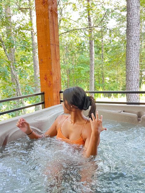 cabin | hot tub | swimsuit | forest | cabin in the woods | hot tub | #swim #cabin #hottub #forest Hot Tub In The Mountains, Cabin Inspo Pics, Hot Spring Picture Ideas, Hot Tub Poses Instagram, Hot Tub Insta Pics, Cute Hot Tub Pictures, Jacuzzi Photoshoot Ideas, Hot Tub Instagram Pictures, Hot Tub Pics Instagram