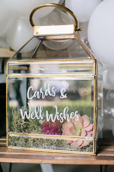 This isn't just another DIY terrarium! Use it as a cardbox for your wedding, then it take home to decorate your new house together #diyterrariumcardbox #fauxsucculents #diyweddingcardholder #diycameoideas #diysucculentdecor Modern Wedding Diy, Diy Card Box, Wedding Gift Card Box, Gift Table Wedding, Unique Wedding Cards, Wedding Card Box, Gift Card Boxes, Modern Card, Terrarium Diy