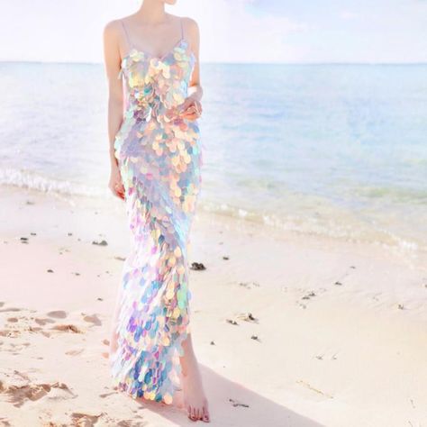 Pastel Gown, Outfit Elegantes, Beach Holiday Dresses, Beauty Dress, Mermaid Gown, Holiday Dress, Beach Holiday, Ladies Dress Design, Fancy Dresses