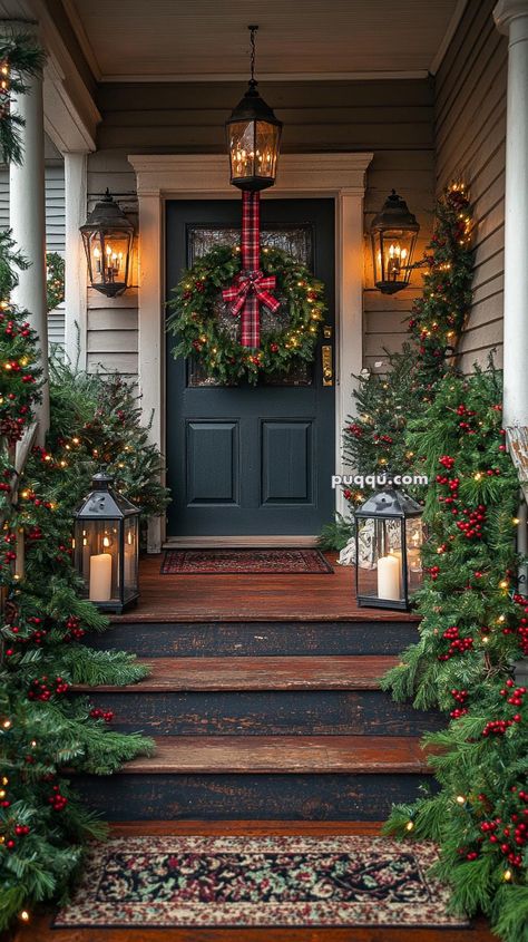 40 Festive Porch Displays Featuring Candy-Themed Decor Milk Can Christmas Decor Ideas, Christmas Porch Decorating Ideas, Christmas Porches, Christmas Outdoor Decor, Winter Porch Decor, European Christmas, Cute Christmas Decorations, Winter Decorating, Winter Porch