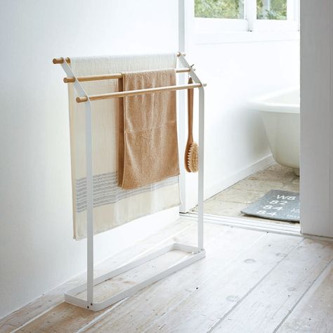 Yamazaki Home on Twitter: ""Love that it’s free standing and super easy to assemble. For those of us who live in a small apartment Yamakazi style is just perfect...minimalist and beautiful finish! - Donelys C. ​TOSCA Free Standing Bath Towel Rack - Steel + Wood… https://t.co/vBV3QSTjqt" Bath Towel Hanger, Bathroom Cart, Standing Towel Rack, Free Standing Towel Rack, Bath Towel Racks, Towel Stand, Standing Bath, Towel Hanger, Towel Rack Bathroom