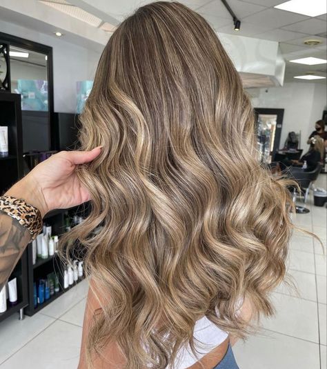 Blond Highlights On Brunette, Natural Looking Blonde Highlights On Brown Hair, Brown And Blonde Hair Inspiration, Partial Foil Balayage, Blondish Brownish Hair, Level 5 Hair With Highlights, Blonde Foil Highlights, Coconut Blonde Highlights, Bronde Haircolor Winter