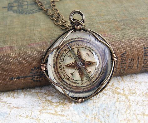 Pirate inspired compass on a chain. Picture taken by Elaina Louise. Compass Pendant, A Compass, Compass Necklace, Gothic Steampunk, Steampunk Jewelry, Ravenclaw, Neck Tattoo, A Train, Larp