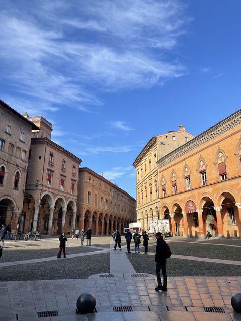 #bologna #italy #italian #europe #eurosummer #photography #aesthetic #inspo #inspiration #photoinspo #travel #town #smalltown Bologna Italy Photography, Oc Board, Bologna Italy, Italy Photography, Photography Aesthetic, Bologna, Small Towns, Italy, Photography