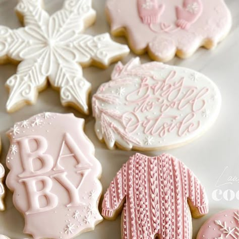 Gender Reveal Cookies Christmas, Baby It's Cold Outside Cookies, Baby It’s Cold Outside Sugar Cookies, Pink Snowflake Cookies, Cute Baby Shower Cookies, January Baby Girl Shower Ideas, Baby Its Cold Outside Cookies, Santa Baby Cookies, Winter Wonderland Baby Shower Cookies