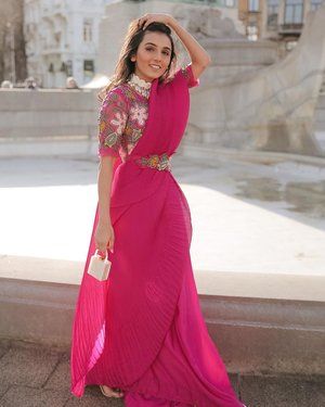 Top Outfits That Masoom Minawala Wore in 2021 That Are PERF For Your Wedding Masoom Minawala, Pink Saree Dress For Festivals, Bollywood Style Festive Organza Sets, Pink Bollywood Organza Sets, Pink Bollywood Organza Blouse, Bollywood Style Pink Organza Pre-draped Saree, Masoom Minawala Saree, Indian Saree Blouses Designs, Saree Designs Party Wear