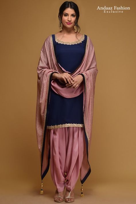 Navy Blue Straight Cut Patiala Suit In Georgette Fabric £ 84 Pink Indian Suit, Mauve Outfit, Pink Suits Women, Patiala Suit Designs, Combination Dresses, Kurta Patterns, Patiala Suit, Salwar Designs, Color Combinations For Clothes