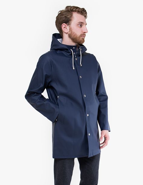 Stutterheim | Blue Stockholm Raincoat for Men | Lyst Rainy Outfit, Stutterheim Raincoat, Purple Clothes, Raincoat Men, Raincoat Fashion, Blue Clothes, Raincoat Outfit, Mens Raincoat, Blue Trench Coat