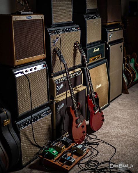 Fender Amp, Vintage Guitar Amps, Guitar Storage, Pedal Boards, Fox Den, Marshall Amps, Rock Family, Guitar Room, Guitar Rig