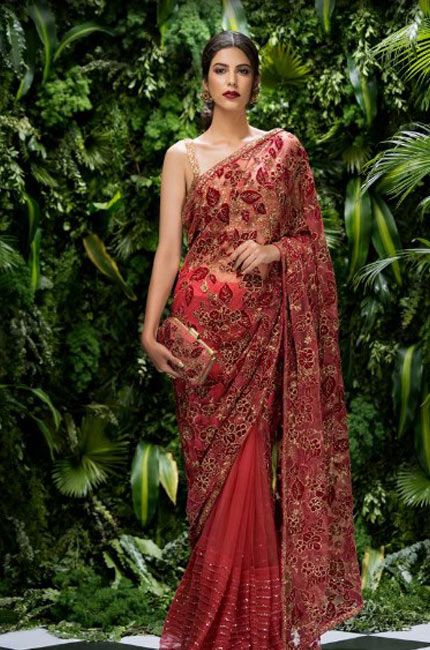 Sexy Blouse Design Trends: 11 Latest Saree Neck Designs for 2018 Latest Saree Trends, Indian Wedding Fashion, Latest Saree, Designer Bridal Lehenga, Indian Fashion Saree, Wedding Sarees, Ghagra Choli, Bridal Lehenga Choli, Saree Trends