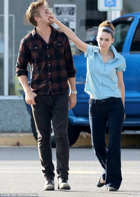 New Years Eve Outfits Casual, Ryan Gosling Style, Райан Гослинг, Johnny Cage, Rooney Mara, Lil Pump, New Years Eve Outfits, Ryan Gosling, New Star