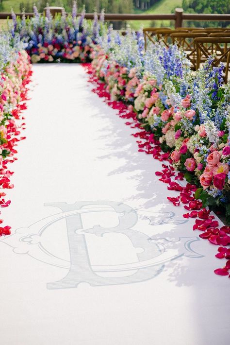 Hot pink rose petal ceremony aisle flowers Ceremony Aisle Flowers, Stein Eriksen Lodge, Rose Petal Aisle, Fuschia Wedding, Wedding Theme Color Schemes, Paisley Wedding, Ceremony Aisle, Aisle Flowers, Wedding Rose