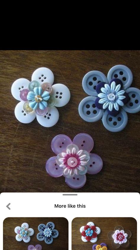 Flower Buttons Craft, Button Bookmarks Diy, Button Crafts To Sell Diy Ideas, Button Flowers How To Make, Button Pictures Ideas, Buttons Crafts Ideas, Button Crafts For Adults, Button Art Ideas, Vintage Buttons Crafts