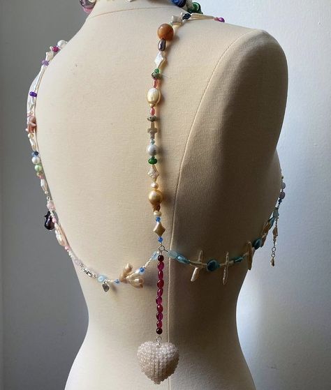 Beaded Harness, Looks Black, Festival Looks, Grunge Style, Jewelry Inspo, Cute Jewelry, Keds, Diy Fashion, Diy Clothes