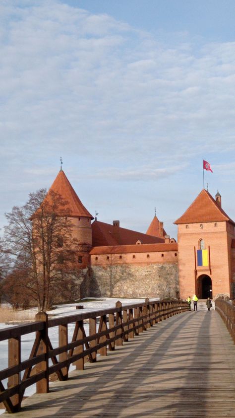 Medieval castle, castle in Trakai, Lithuania, winter scenery Lithuania Winter, Trakai Lithuania, Winter Scenery, Medieval Castle, Lithuania, Castle, Collage, Pins