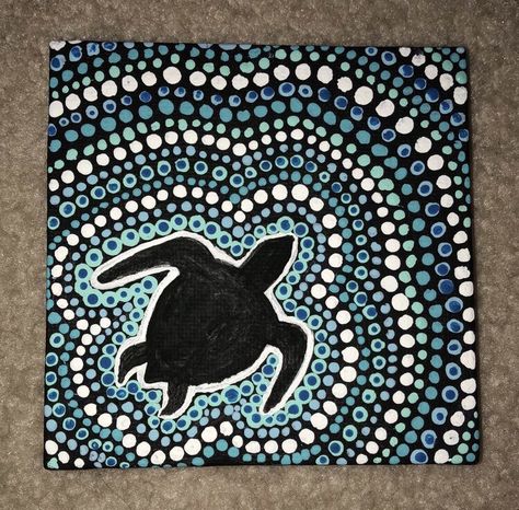 Turtle dot painting Aboriginal Art Dot Painting, Aboriginal Dot Painting, Aboriginal Dot Art, Art Pierre, Mandala Rock Art, Cute Canvas Paintings, Turtle Painting, Turtle Art, Mandala Dots