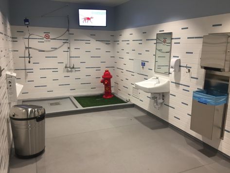 Airport Bathrooms for Dogs https://thebark.com/content/airport-bathrooms-dogs Flying With Pets, Indoor Dog Park, Pet Store Design, Dog Bathroom, Dog Washing Station, Dog Toilet, Pet Hotel, Dog Potty, Dog Pee