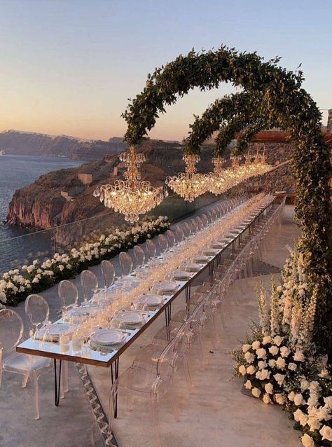 Wedding At Beach Ideas, Elegant Chic Wedding Decor, Lots Of Flowers Wedding, Turkey Destination Wedding, Wedding Princess Theme, Toscana Wedding Inspiration, Wedding Decoration Inspiration, Beach Wedding Elegant, Types Of Wedding Themes Style