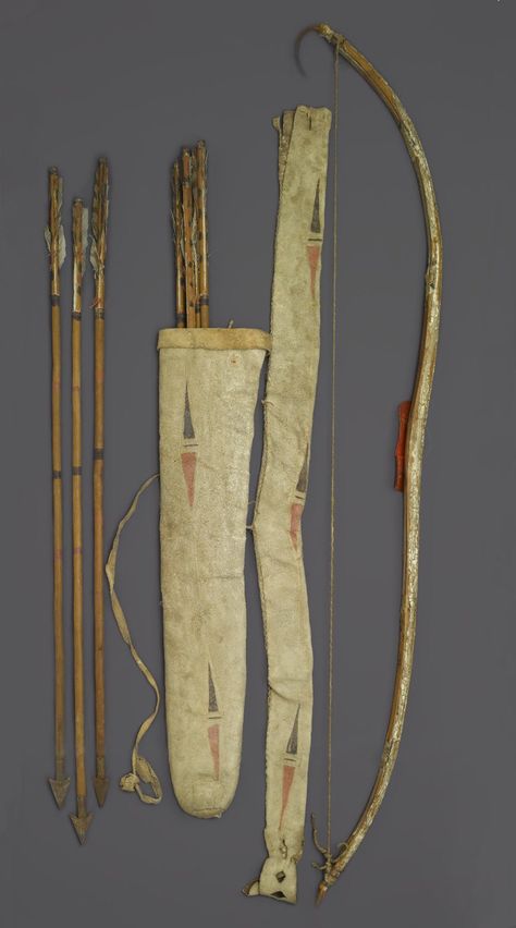 Yankton bowcase quiver pre 1830, from Dr. Jarvis, Ft. Snelling. Brooklyn Mus ac Native American Bow, Climbing Girl, Bow Quiver, Bows And Arrows, American Indian History, Art Articles, First Peoples, Traditional Archery, Indian Artifacts