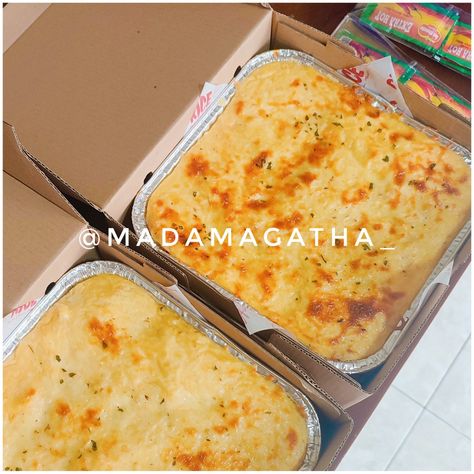 Spaghetti Brulee 
100K / loyang
20x20cm #jogja
Delivery 10K Spaghetti