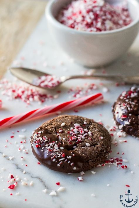 Rich with double the chocolate and a festive little sprinkle of crushed candy canes, these Double Chocolate Peppermint Sugar Cookies are the PERFECT way to ring in the holidays! Peppermint Sauce, Christmas Cookie Gift Ideas, Peppermint Thumbprint Cookies, Cookie Gift Ideas, Chocolate Sauce Recipes, Christmas Breakfast Ideas, Chocolate Thumbprint Cookies, Peppermint Sugar Cookies, Holiday Baking List