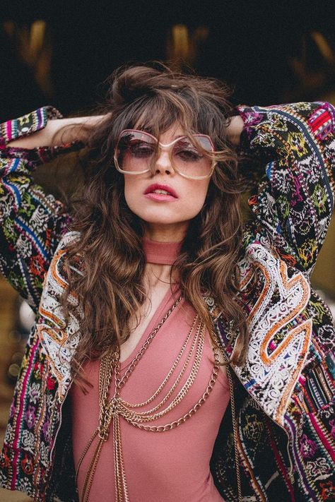 Jojo Outfits, 70s Shoot, Fun Jackets, Mode Coachella, Self Love And Acceptance, Sunglasses Ideas, 70s Sunglasses, Vintage Glasses Frames, Love And Acceptance