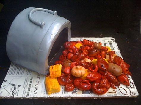 - Crawfish pot cake with fondant crawfish, edible newspaper images Fondant Crawfish, Crawfish Boil Cake, Crawfish Cake, Creole Culture, Seafood Boil Party, Bbq Seafood, Pot Cake, Louisiana Creole, Louisiana Crawfish