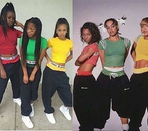 Though left eye was a wiggeress Throwback Thursday Outfits Spirit Week, Throwback Thursday Outfits, Thursday Outfit, Trio Halloween Costume Ideas, Throwback Outfits, Trio Halloween Costume, Spirit Week Outfits, Matching Outfits Best Friend, Trio Halloween Costumes