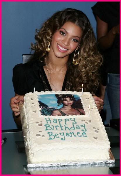 Beyonce's Birthday Bday Beyonce, Beyonce Happy Birthday, Beyonce Birthday, Beyonce Family, Happy Birthday Queen, Beyonce Quotes, Beyonce Pictures, Queen Bee Beyonce, Beyonce Outfits