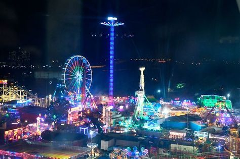 Hull Fair One of Europe's biggest funfair opens for business today. Hull fair, in the Yorkshire port town of Kingston Upon Hull. Over 700 years old, the fair brings together a collection of attractions from all over the UK and spans 9 days (although it doesn't operate on the Sunday). Hull Fair, Port Town, Kingston Upon Hull, East Yorkshire, Kingston, Yorkshire, First Time, Carnival, Bring It On