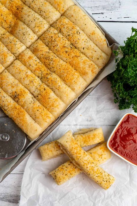 Quick & Easy Sheet Pan Breadsticks Pizza Breadsticks, Breadstick Recipe, Crazy Bread, Bread Stick, Homemade Breadsticks, Cottagecore Recipes, Savory Breads, Baking Breads, Homemade Breads