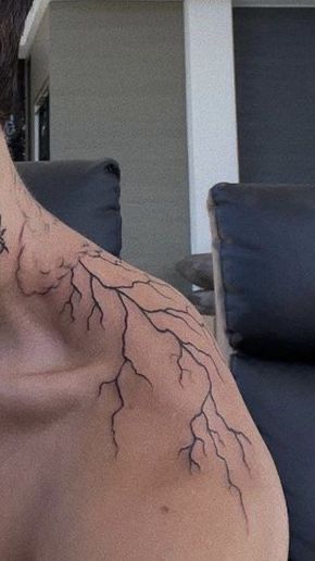 Lightening Shoulder Tattoo, Lightning Bolt Tattoo Shoulder, Vein Tattoo Ideas, Lighting Shoulder Tattoo, Lightning Tattoo Women, Lightning Hand Tattoo, Lightning Tattoo Shoulder, Grounded Tattoo, Vein Tattoos