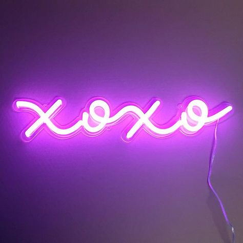 Xoxo Neon Sign, Photo Booth Birthday Party, Photo Booth Birthday, Pink Neon Sign, Neon Words, Lighting Decoration, Purple Wall, Stay Golden, Restaurant Lighting