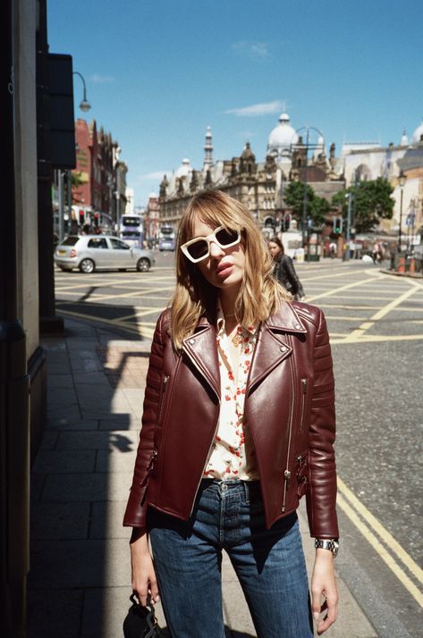 Cool Snaps, Lizzy Hadfield, Chinti And Parker, Style Makeover, Leather Jacket Style, Future Fashion, Street Style Chic, Hot Outfits, Modern Fashion