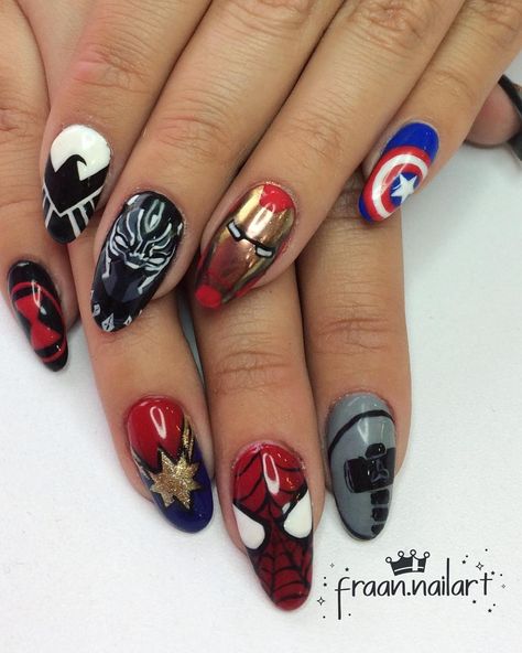 Marvel Nail Art Avengers, Marvel Nail Art Easy, Marvel Nails Designs The Avengers, Avengers Nails Designs, Superhero Nails Marvel, Marvel Nail Ideas, Avengers Nail Art, Marvel Nail Art, Marvel Nails Designs